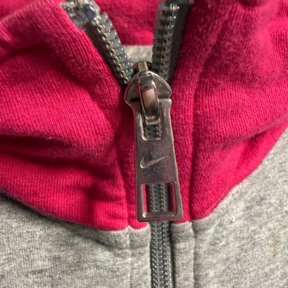 Nike hoodie fuchsia